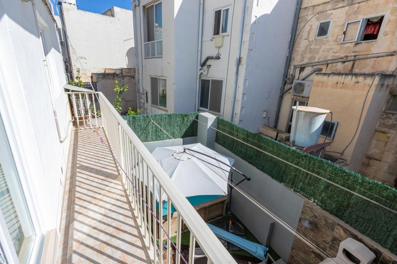70/2- Spacious & Charming 3 Bedroom Apt In Σλιέμα Εξωτερικό φωτογραφία